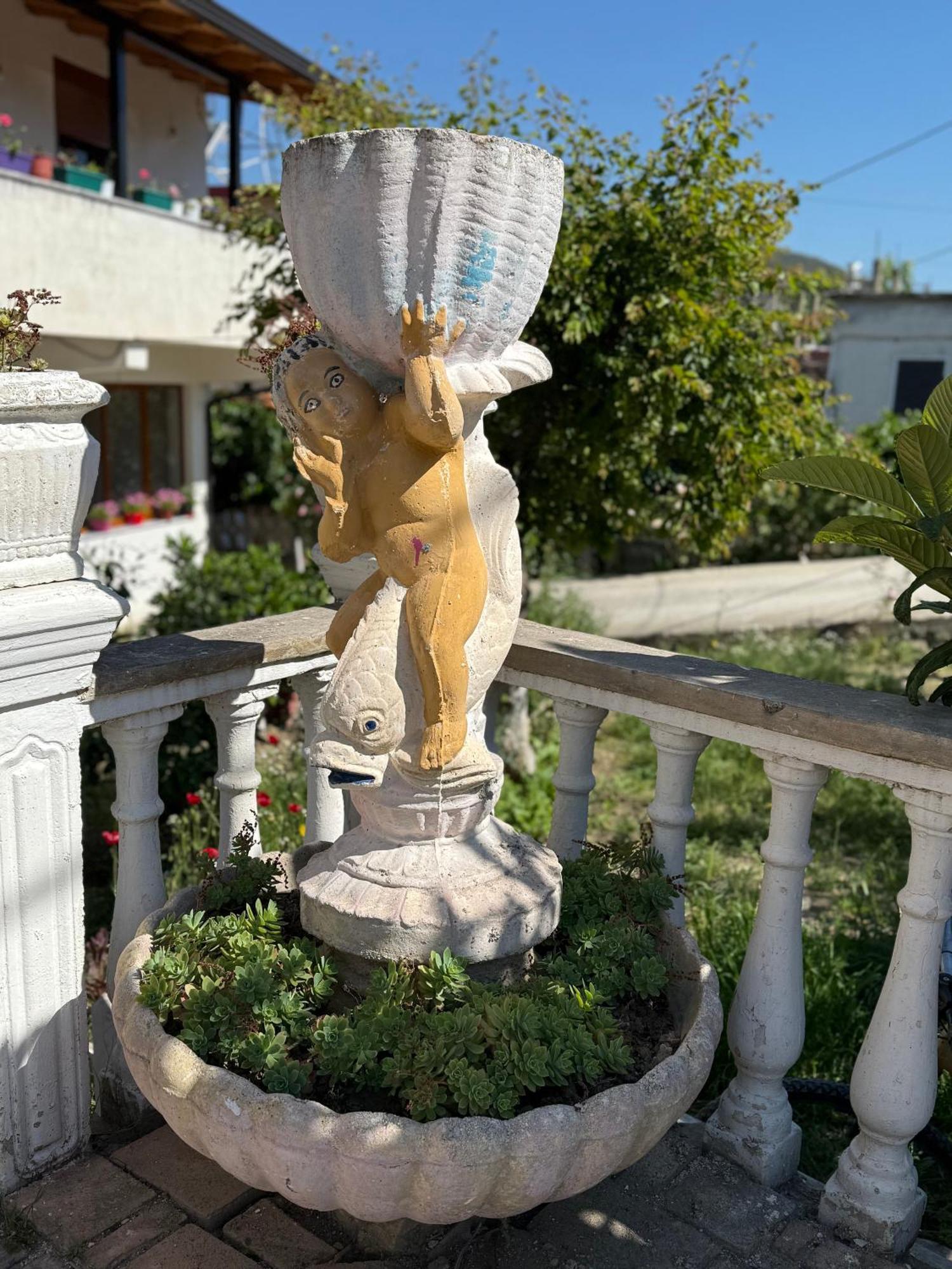 בראט Anel'S Guesthouse מראה חיצוני תמונה