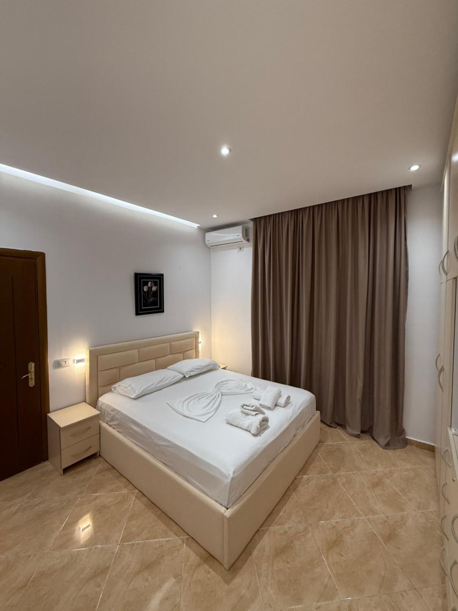 בראט Anel'S Guesthouse מראה חיצוני תמונה